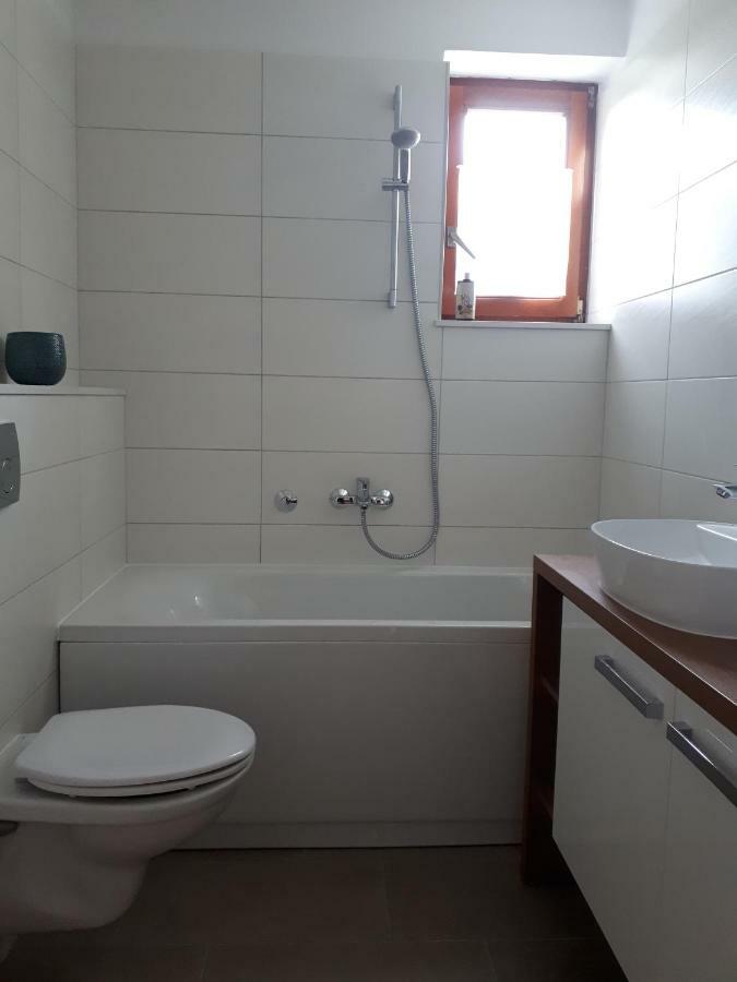 Apartment Lea เซรส ภายนอก รูปภาพ